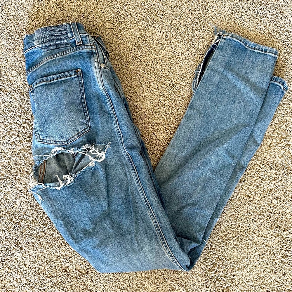 Ripped Booty Revice Jeans